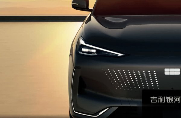 MOM操盘网 13万级纯电SUV绕不开之选，入门440km续航且充电快